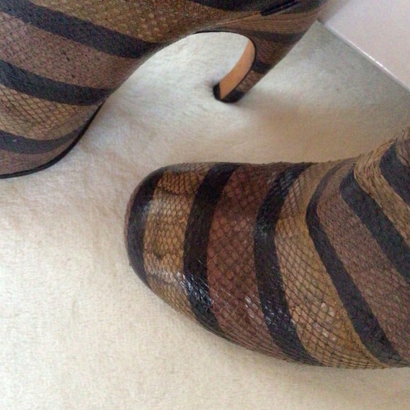 Givenchy Patch.Ayer’s boot, 38.5 - Picture 15 of 16